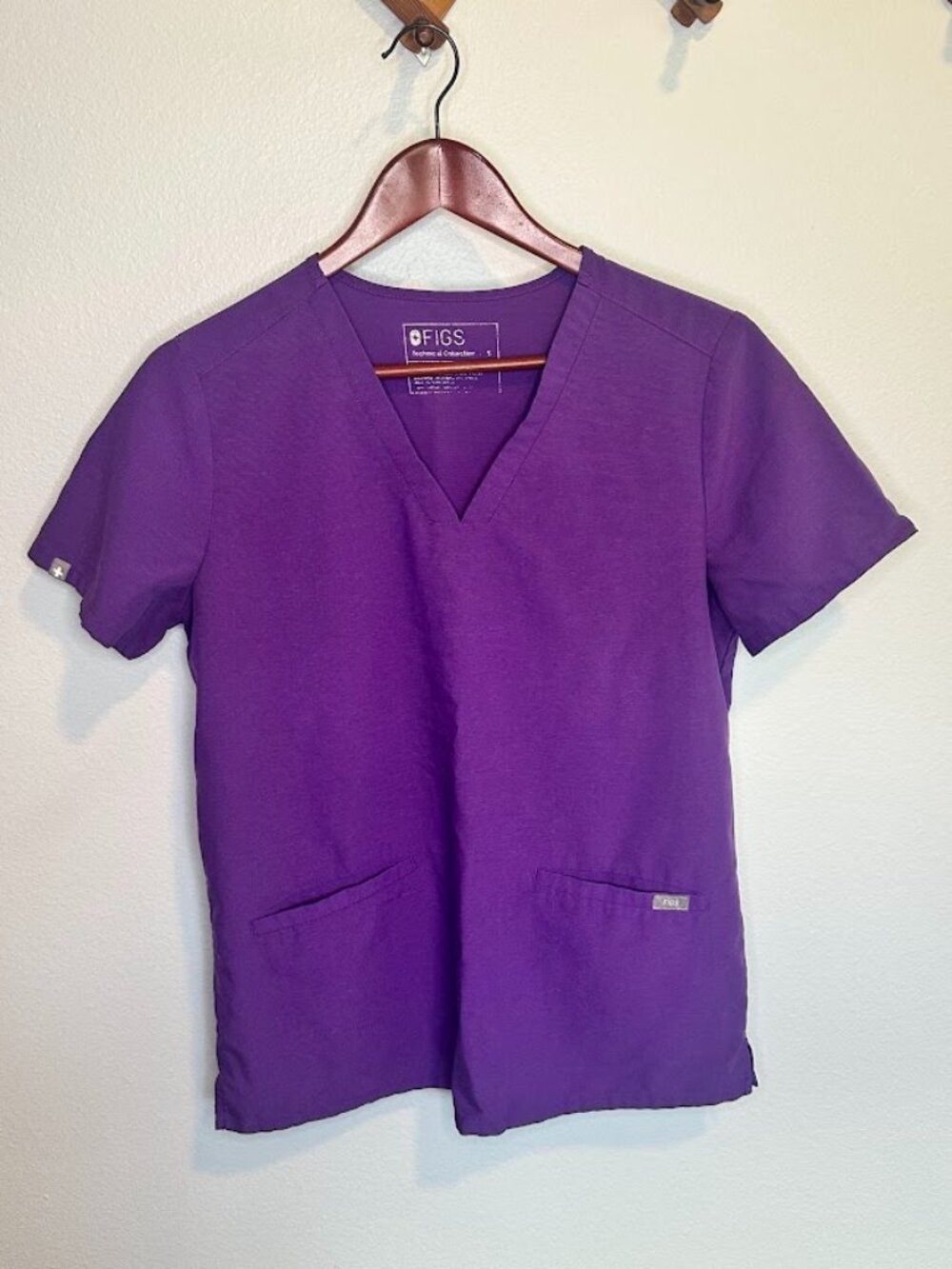Figs Women's Purple Three Pocket Casma Scrub Top - Small